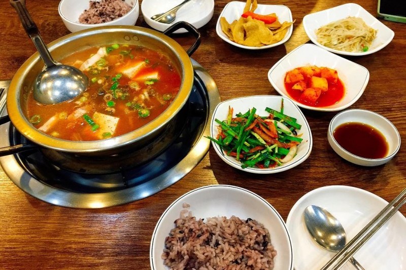 Jangdokdae Kimchi Jjigae (8/12)