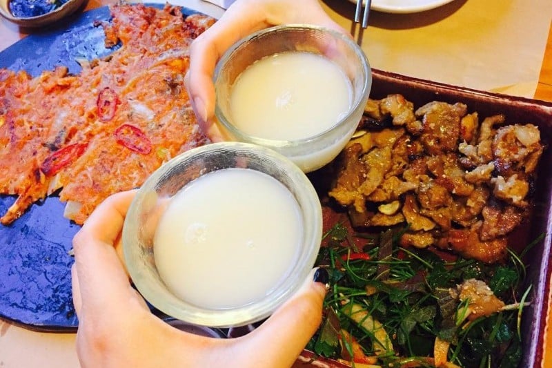 Baekseju Maeul Jonggak Branch - Discover Traditional Korean Spirits and Cuisine (4/10)