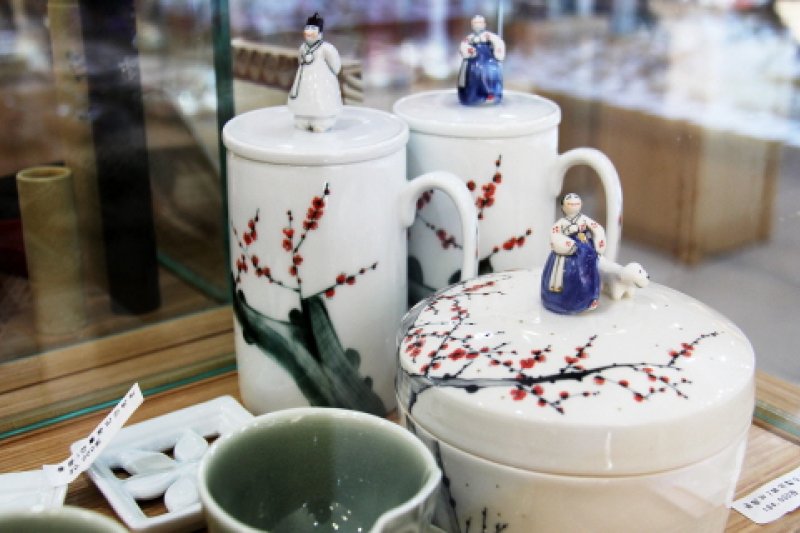 National Souvenir Center  (14/14)