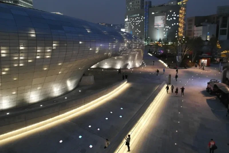 Dongdaemun Design Plaza  (3/5)