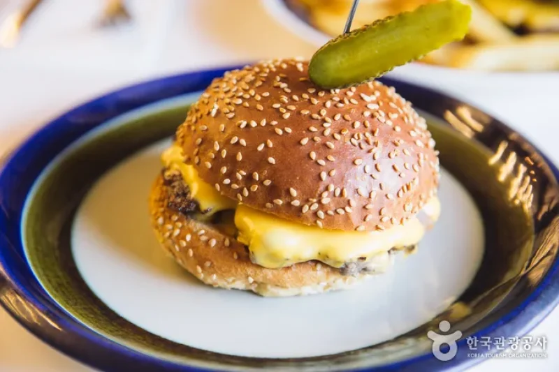I am A burger  (1/6)