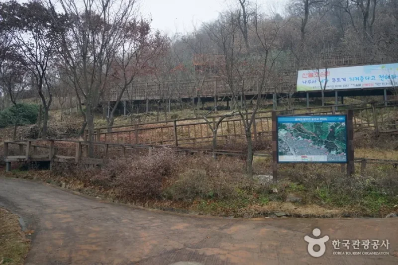 Yongmasan Mountain (용마산) (9/17)