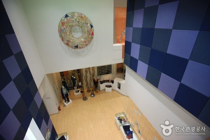 Natural Dyeing Culture Center (한국천연염색박물관)