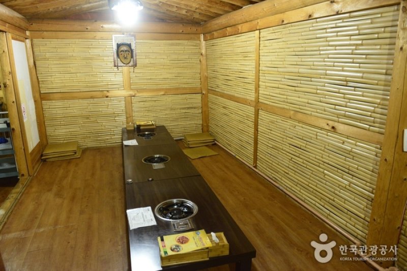 Daegwallyeong Pollack Stew - Gyeongju Branch  (2/5)
