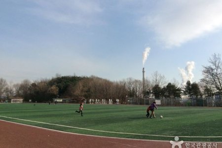 Yongwangsan Neighborhood Park 