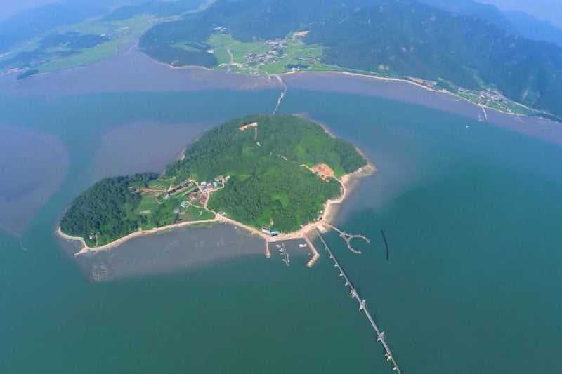 Gaudo Island  (6/12)