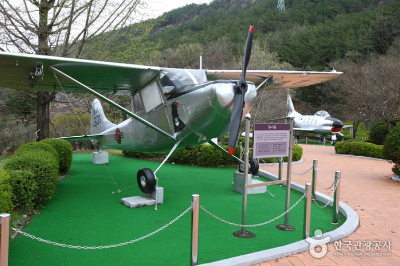 Nakdong River Victory Memorial Hall  (4/13)