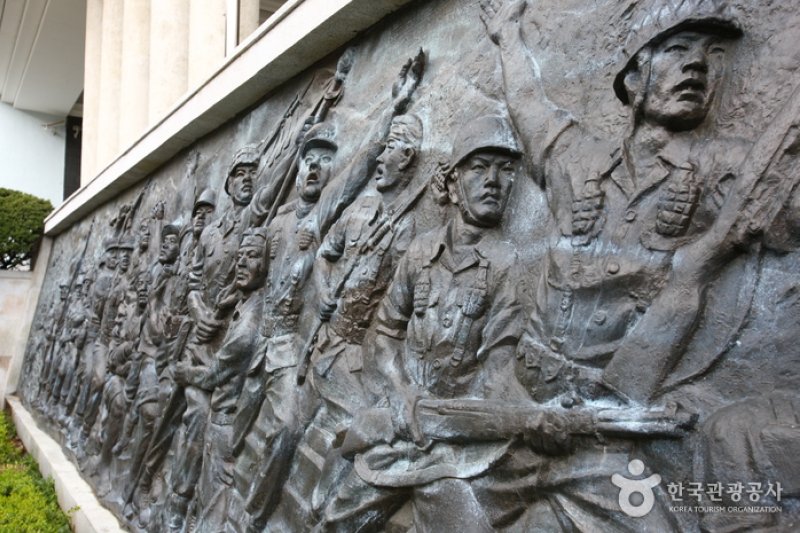Nakdong River Victory Memorial Hall  (6/13)