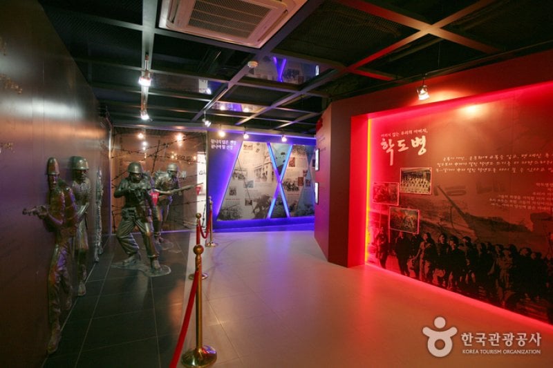 Nakdong River Victory Memorial Hall  (8/13)