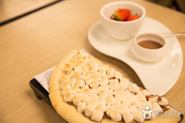 Max Brenner