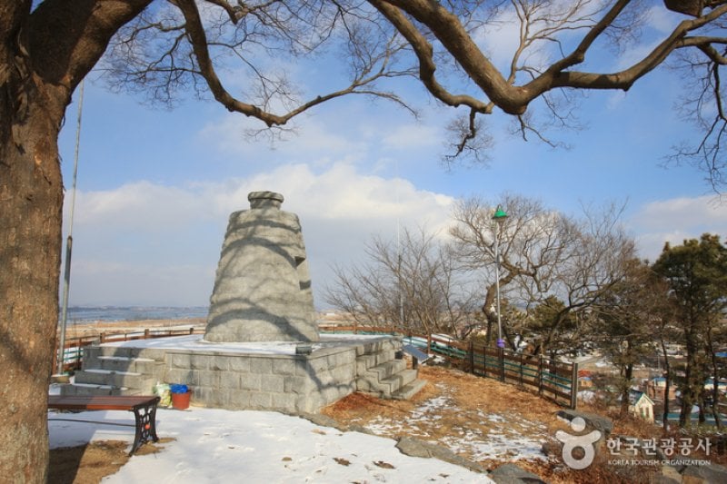 Ganggyeong Oknyeobong Park  (5/24)