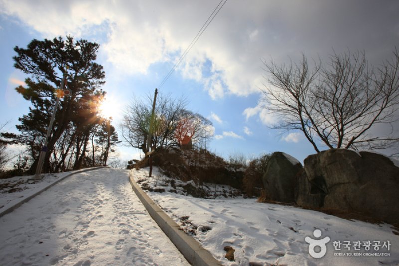 Ganggyeong Oknyeobong Park  (13/24)