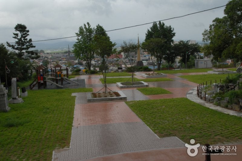 Ganggyeong Oknyeobong Park  (24/24)