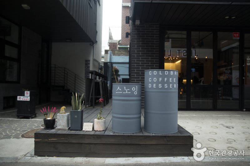 Yeonnam-dong  (4/4)