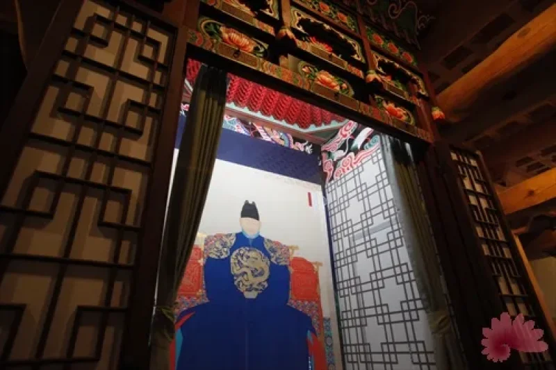 Royal Portrait Museum  (5/15)