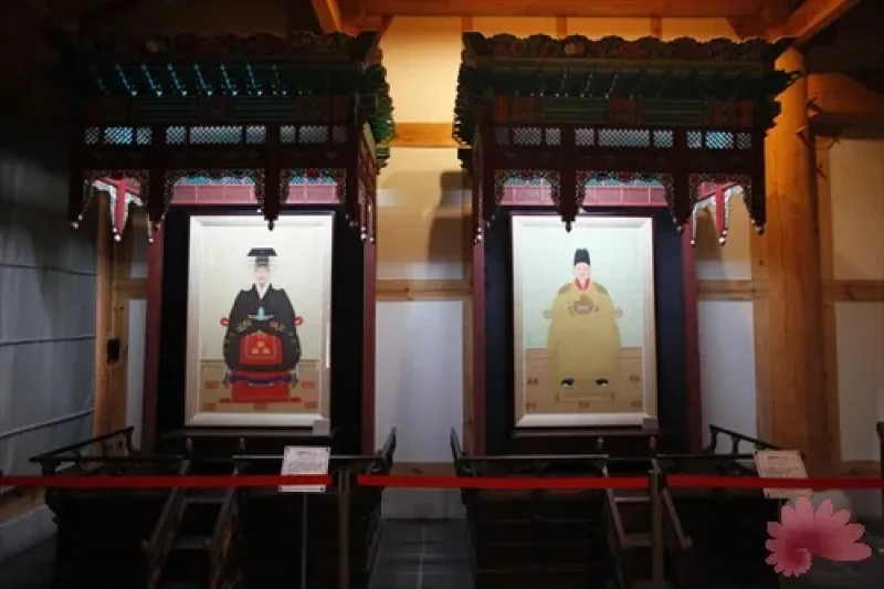 Royal Portrait Museum  (7/15)