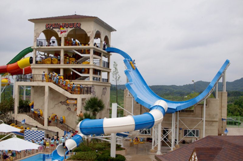 Tedin Water Park &amp; Spa  (1/13)