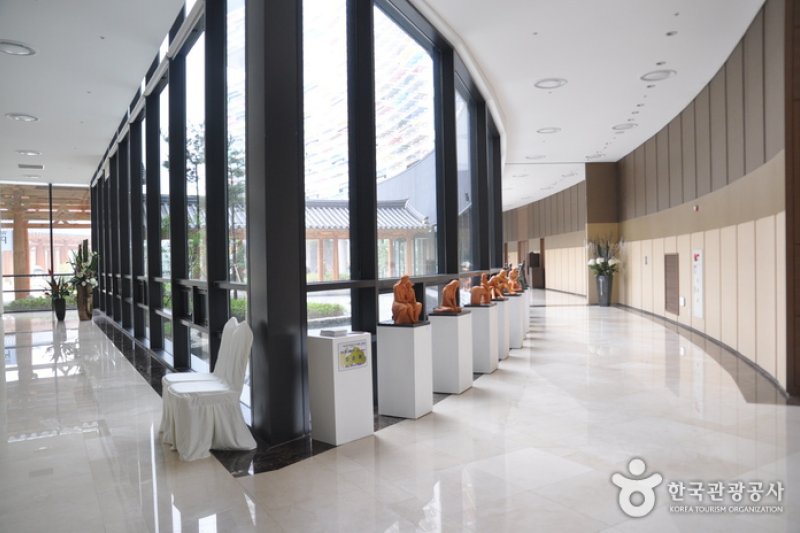 Lotte Buyeo Resort  (2/19)