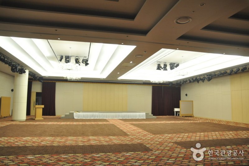 Lotte Buyeo Resort  (11/19)