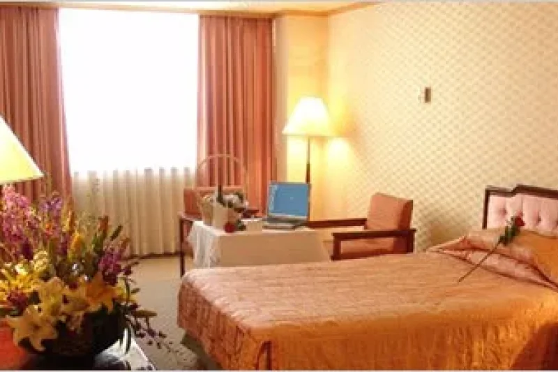 Hotel President  (3/16)