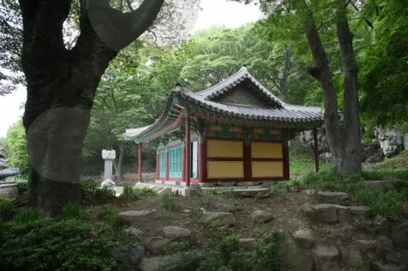 Chungminsa Temple 