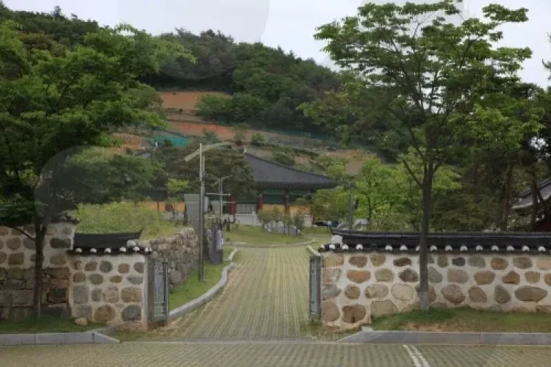Chungminsa Temple 