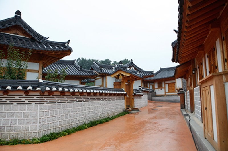 Gongju Hanok Village  (16/54)