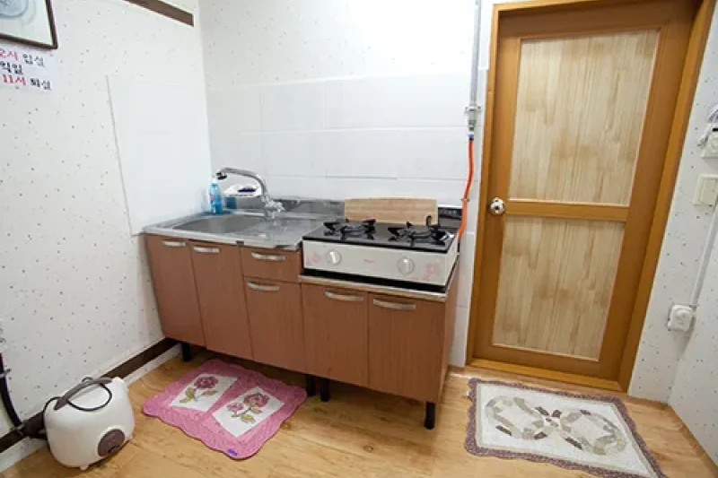 Pungdeok House - Hanok Stay  (2/8)