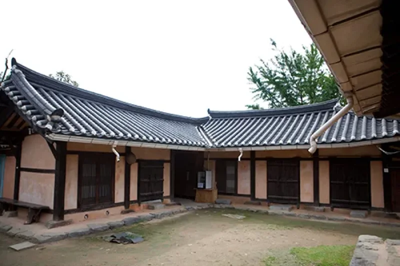 Pungdeok House - Hanok Stay  (5/8)