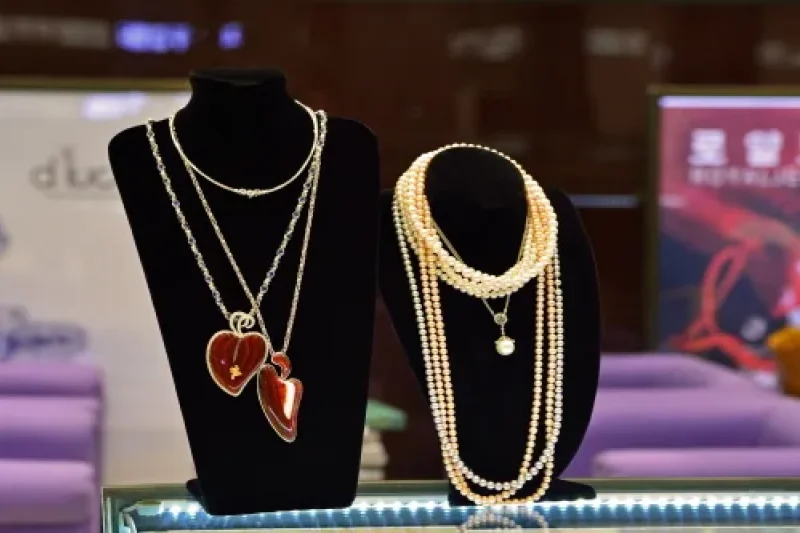 Jewel Palace  (1/12)