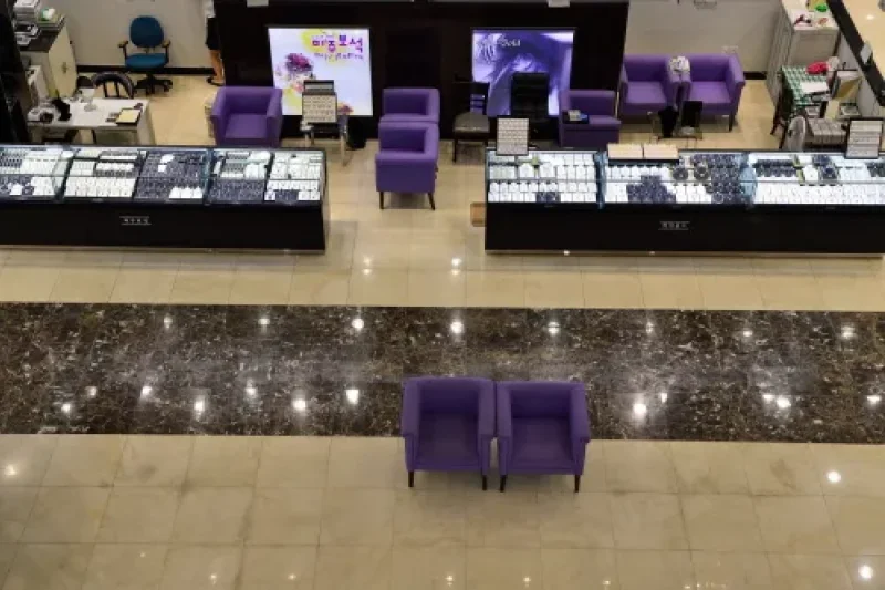 Jewel Palace  (4/12)