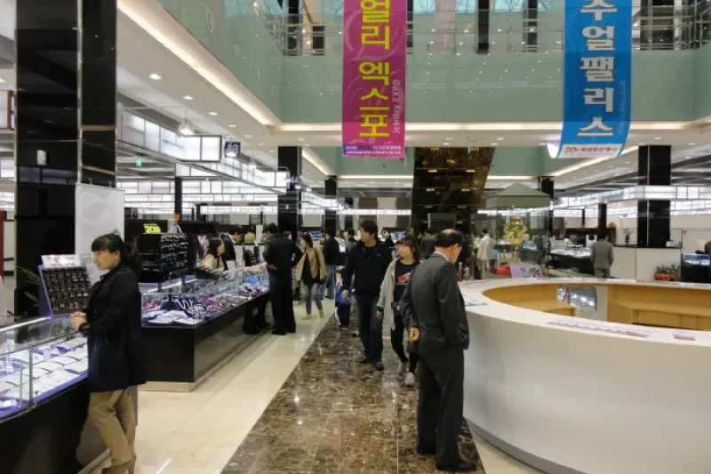 Jewel Palace  (8/12)