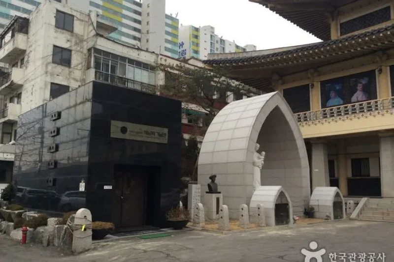 Saenamteo Catholic Holy Place of the Martyrs  (4/5)