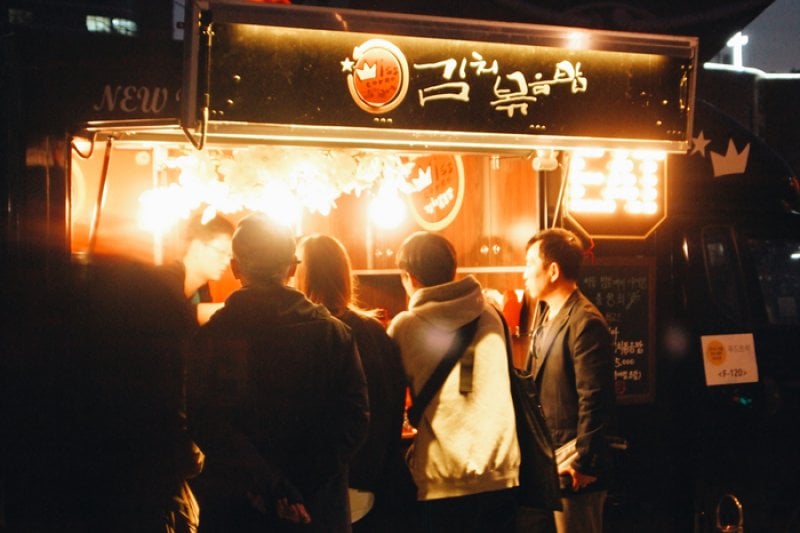 Seoul Bamdokkaebi Night Market  (4/5)