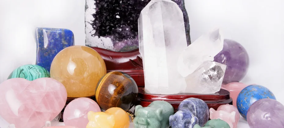 Sujeongsa CRYSTAL SPECIALTY STORE (Sogong Underground Shopping Center #65) (37/51)