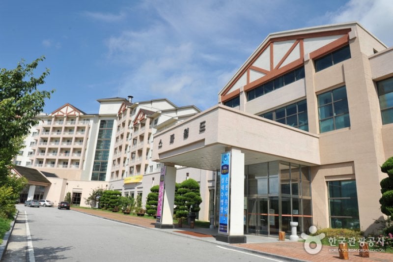 Jirisan Family Hotel  (5/6)