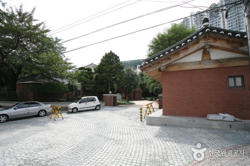 Provisional Capital Memorial Hall  (7/13)