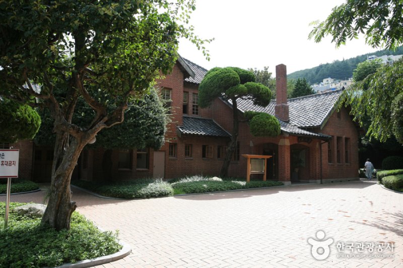 Provisional Capital Memorial Hall  (13/13)