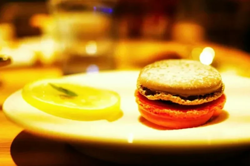 Oola Restaurant  (5/5)