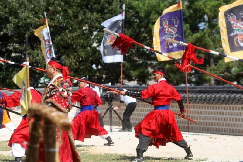 The Great Battle of Hansan Festival  (3/8)