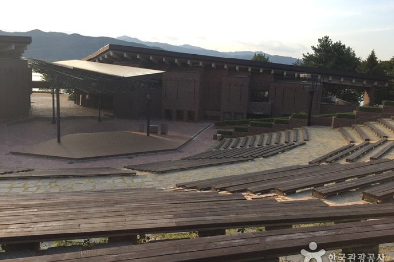 KT&amp;G Sangsangmadang Chuncheon  (1/6)