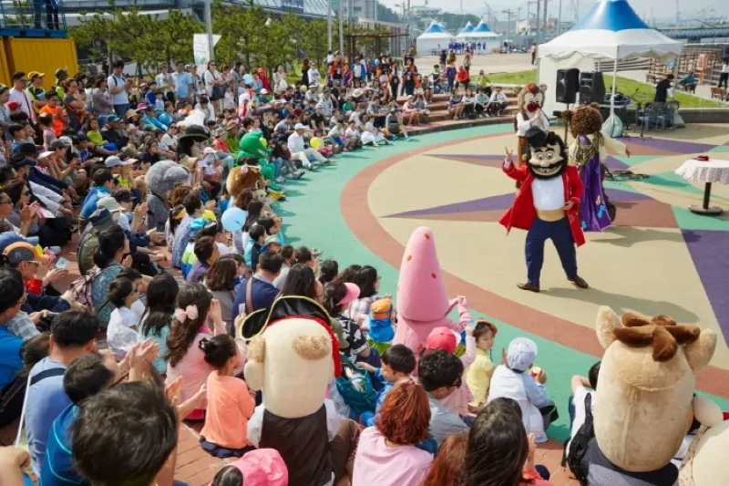 Busan Port Festival  (3/5)