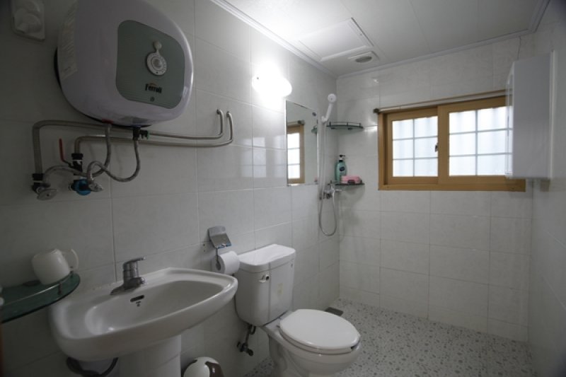Simchung Story Village Hanok Pension - Goodstay  (12/16)