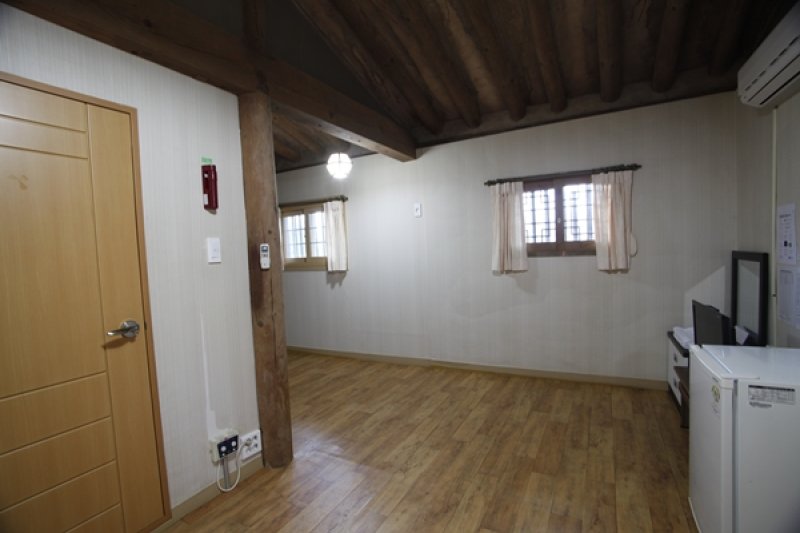 Simchung Story Village Hanok Pension - Goodstay  (13/16)