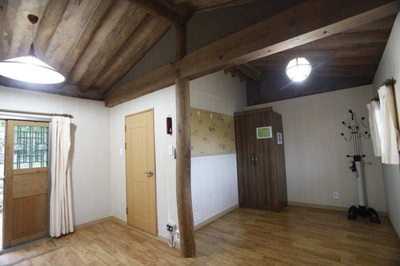 Simchung Story Village Hanok Pension - Goodstay  (15/16)