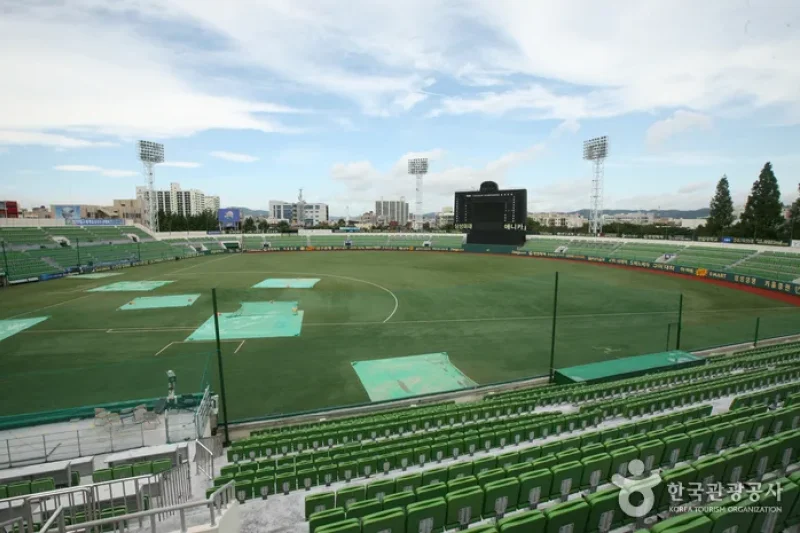 Daegu Citizen Stadium  (3/10)