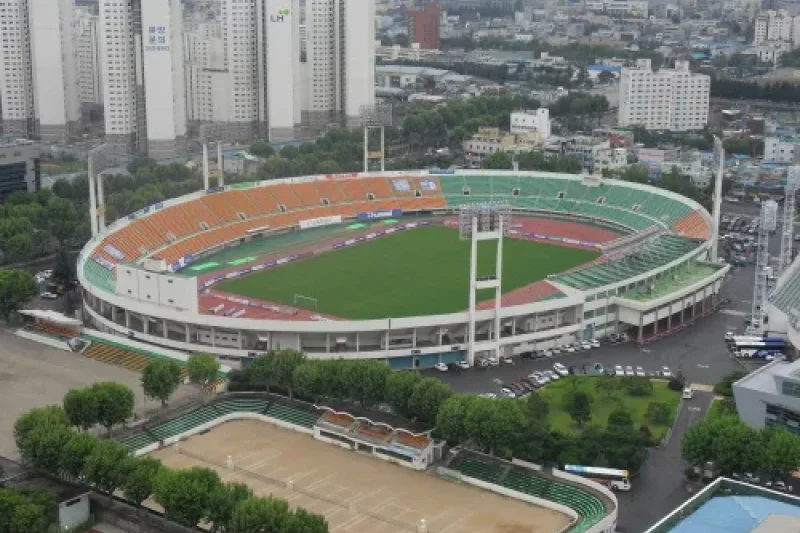 Daegu Citizen Stadium  (7/10)