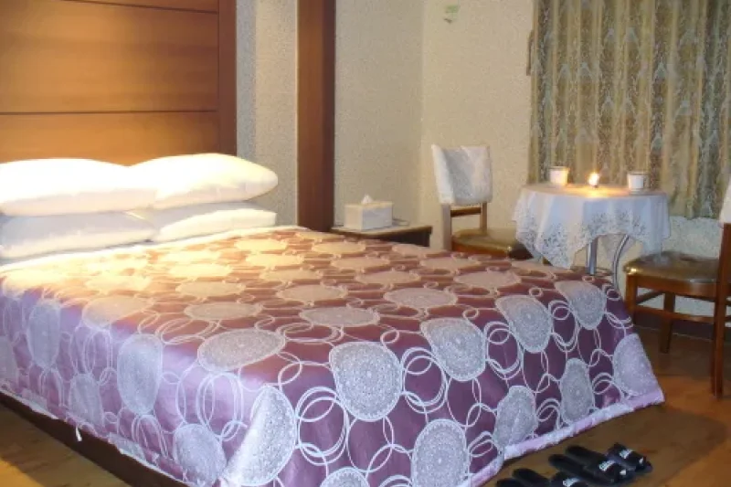 Parkwood Hotel  (5/5)