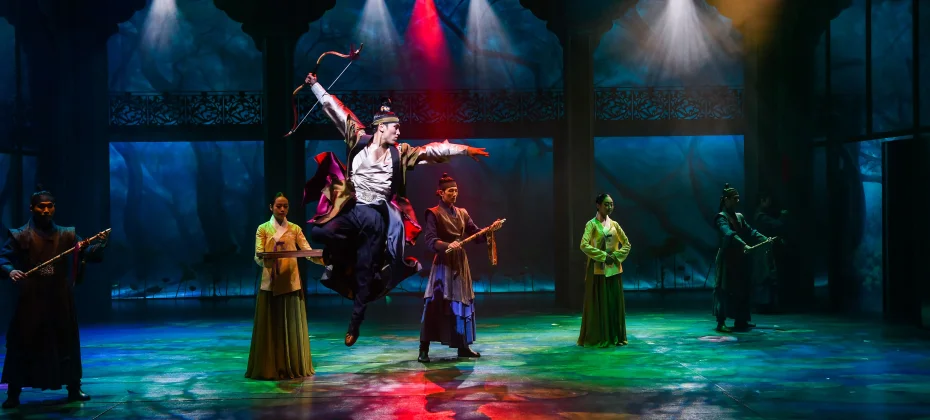 [Lotus, A Flower Comes Out Once More] Two folktales in the performance. (5/22)