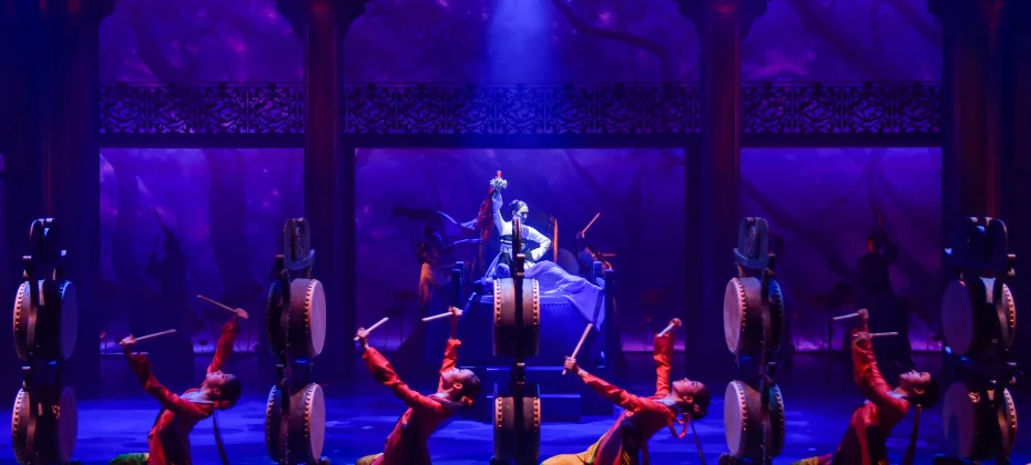 [Lotus, A Flower Comes Out Once More] Two folktales in the performance. (11/22)